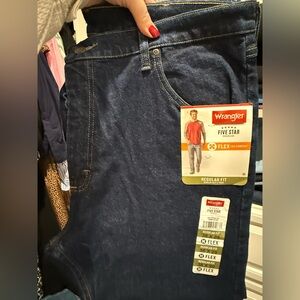 Wrangler Men's Relaxed Fit Jeans - Deep Indigo